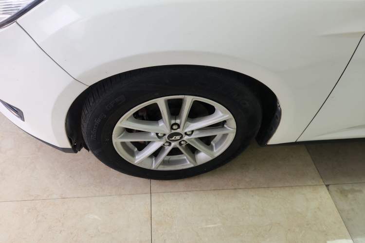 Used Ford Focus 2017 Hatchback EcoBoost 125 Automatic - Ultra-Powerful Style Edition with Smart Drive Features