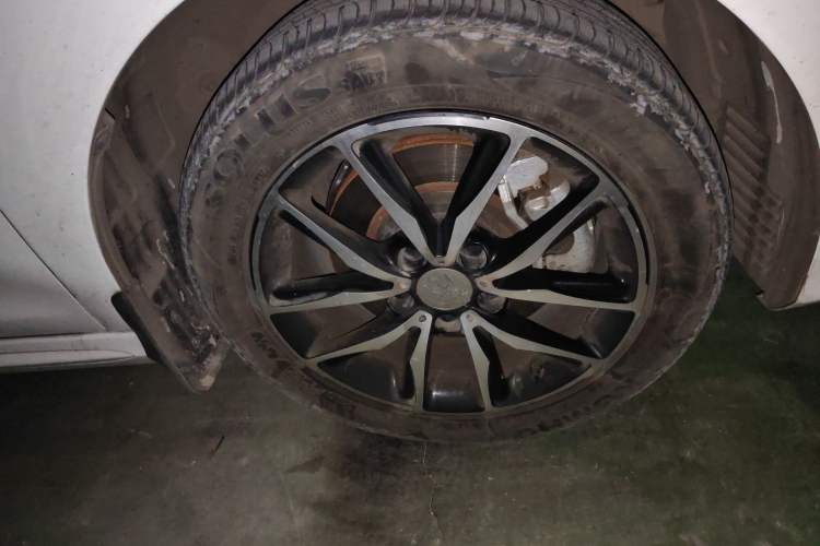 Used BYD Song MAX 2018 1.5T Automatic Smart Connect Luxury 7-Seater
