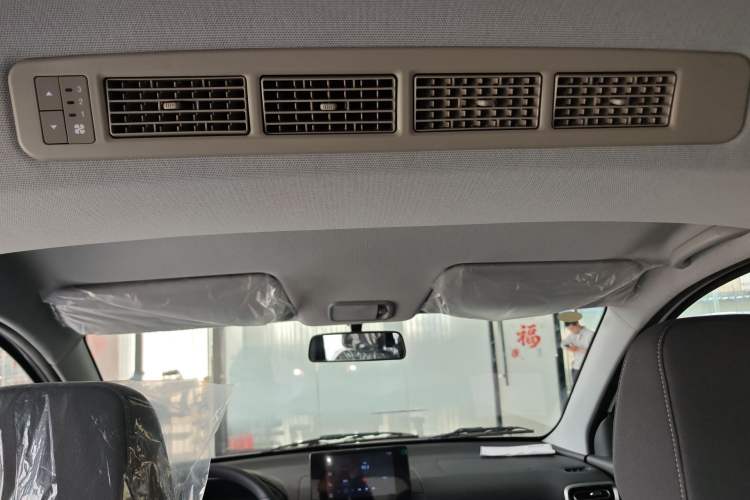 Used Wuling Hongguang New Energy 2024 All-Electric Model 300KM Standard Version Headliner