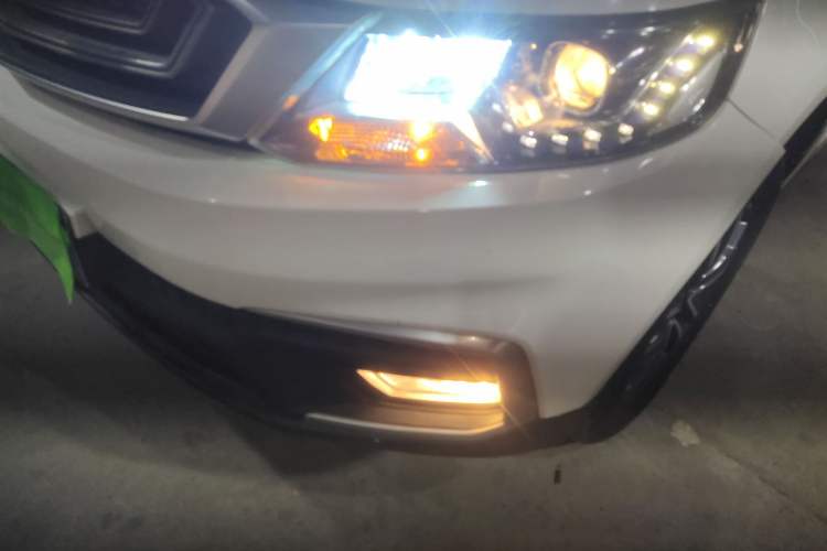 Used Geely Auto Vision X6 2018 1.4T CVT 4G Connected Flagship Edition
