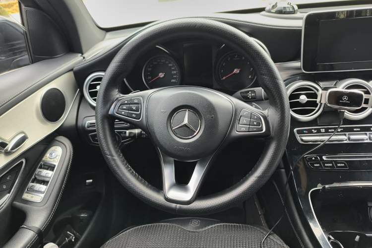 Used Mercedes-Benz GLC 2019 GLC 200 L 4MATIC
