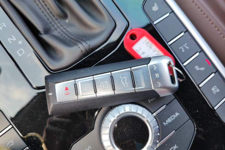 Used Wey VV7 2017 2.0T Flagship Model
