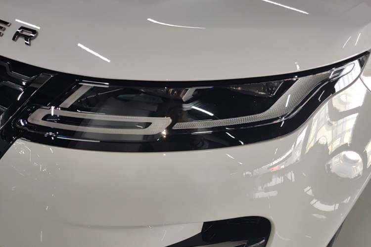 Used Land Rover Range Rover Evoque 2022 Aurora L 249 PS R-Dynamic Luxury Edition