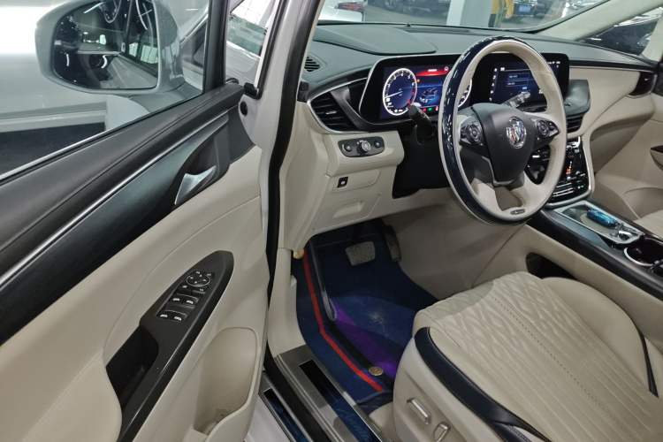 Used Buick GL8 2021 ES Landtrek 653T Comfort Edition
