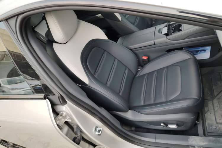 Used Dongfeng eπ eπ007 2024 Range-Extended 200 RuYi Edition