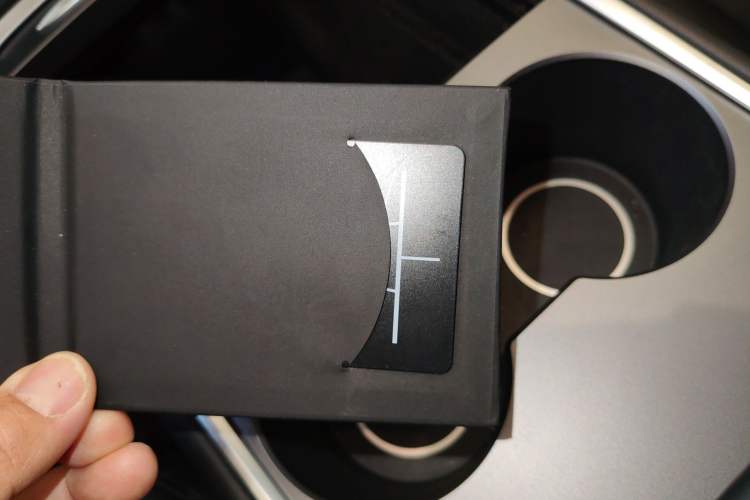 Used Tesla Model Y 2024 Long-Range All-Wheel-Drive Version