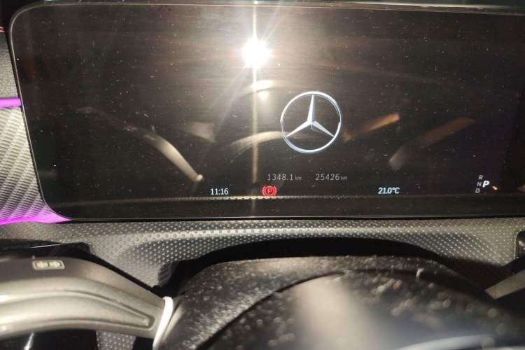 Used Mercedes-Benz A-Class 2024 Updated A 200 L Fashion Version Odometer Close Up