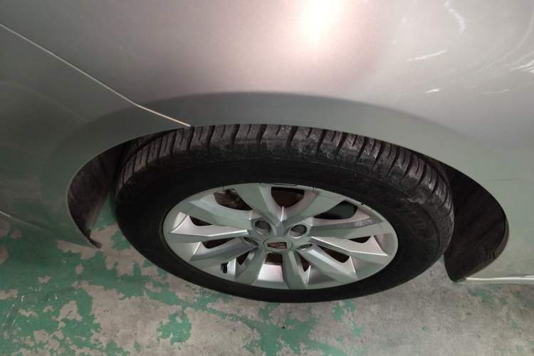 Used Roewe i6 New Energy 2017 45T Hybrid Connect & Smart Enjoyment Edition Left Front Wheel Hub