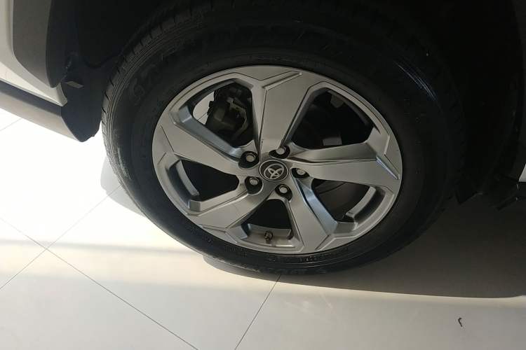 Used Toyota RAV4 2022 2.0L CVT Two-Wheel Drive Fashion Plus Edition
