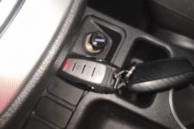 Used Haval M6 2019 1.5T Manual Two-Wheel Drive Urban Version China VI Standard
