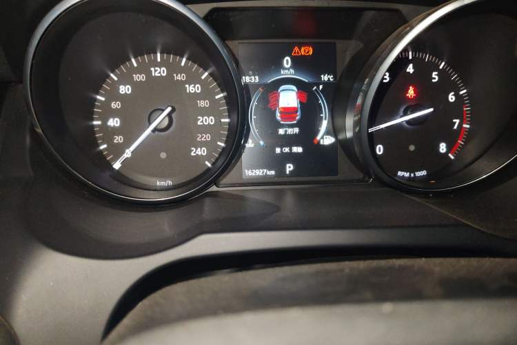 Used Land Rover Range Evoque 2016 2.0T SE PLUS Smart Enjoyment Edition Odometer Close Up