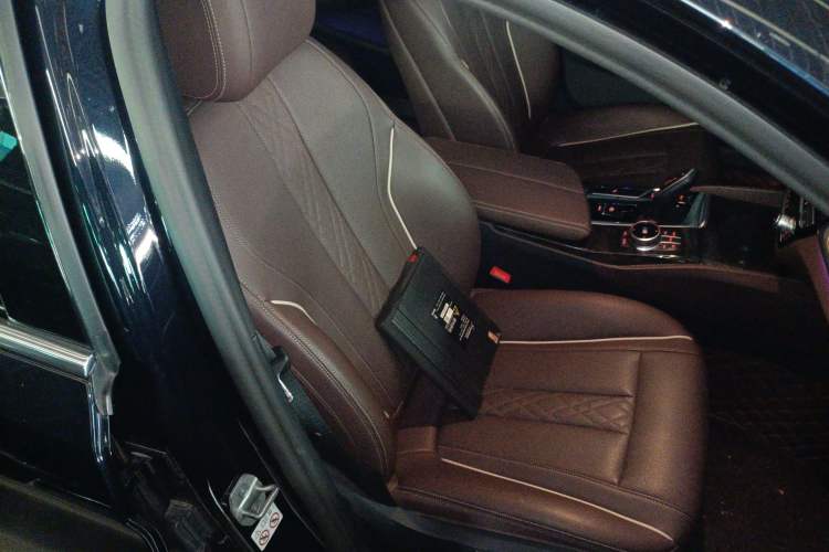 Used BMW 5 Series 2022 Second Facelift 525Li M Sport Package