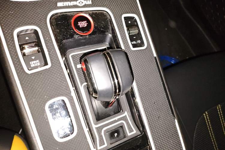 Used GAC Trumpchi EMPOW 2021 270T DCT J16 Version Gear Lever