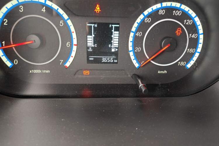 Used Chana Ruixing M60 2023 1.5L GDI Comfort-Class Passenger Vehicle 6/7 Seats