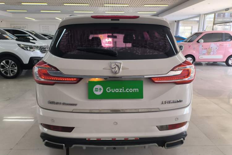 Used Baojun 310W 2017 1.5L Manual Fashion Model China V
