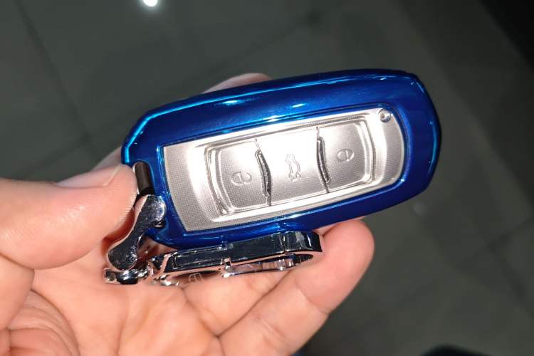 Used Geely Auto Emgrand 2016 Sedan 1.5L CVT Upward Version