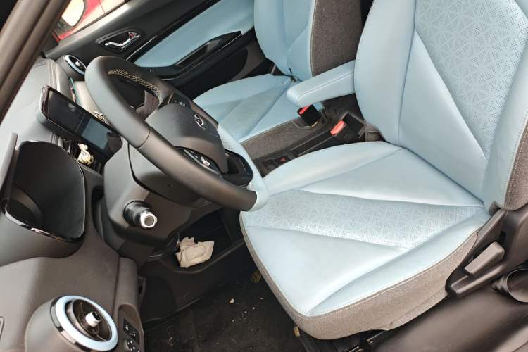 Used Chery Little Ant 2022 Restyled Version Sweet Pink Edition Half-Sugar Version 28.8 kWh 30 kW 301 km