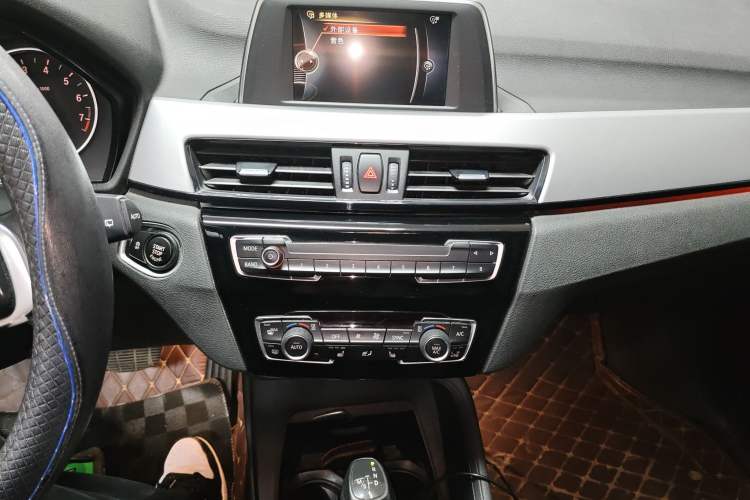 Used BMW X1 2016 sDrive18Li Premium Edition
