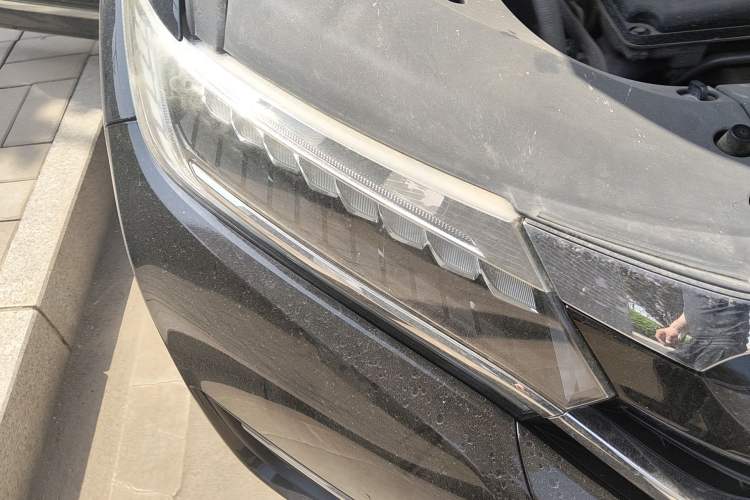 Used Honda UR-V 2017 370TURBO Four-Wheel Drive Prestige Edition China V Right Front Headlight