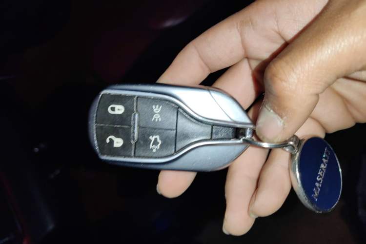 Used Maserati Levante 2018 3.0T Classic Edition Vehicle Key