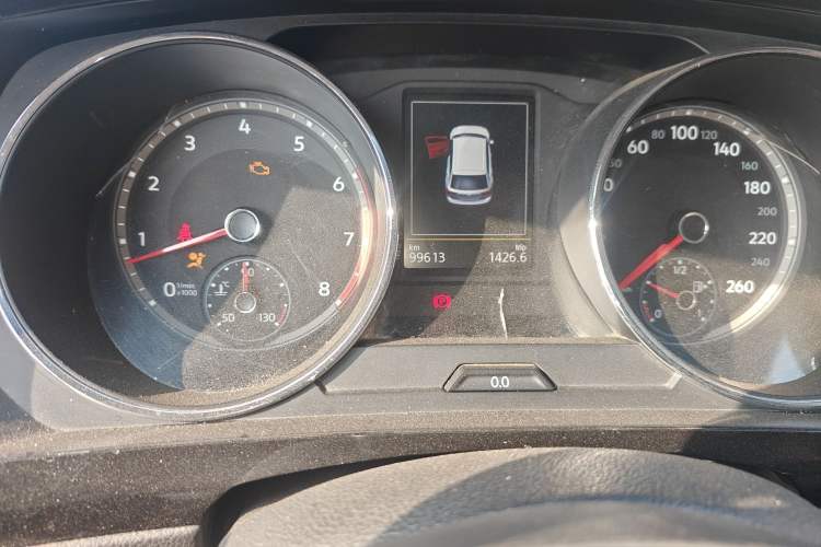 Used Volkswagen Tiguan L 2018 380TSI Automatic All-Wheel Drive Luxury Edition Odometer Close Up