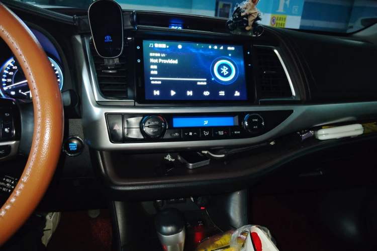 Used Toyota Highlander 2018 2.0T Four-Wheel Drive Prestige Version 7 Seats China VI Standard
