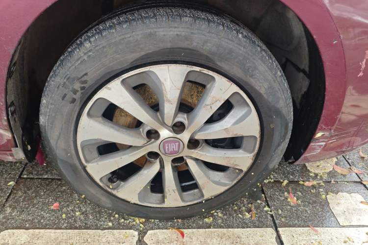 Used Fiat Viaggio 2012 1.4T Manual Enjoyment Edition
