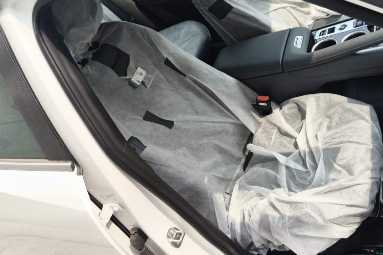 Used Geely Auto Emgrand X7 Sport 2026 Model 1.5TD Aspirational Right Front Seat