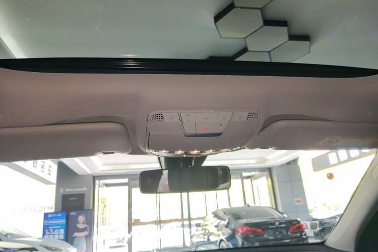 Used Mercedes-Benz E-Class 2021 E 300 L Sport Luxury Edition Headliner