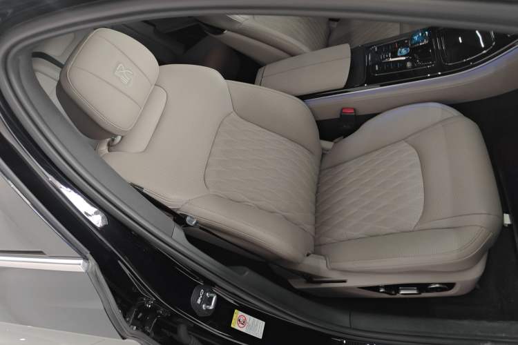 Used BYD Han 2024 DM-i Glory Edition 121KM Prestige Model