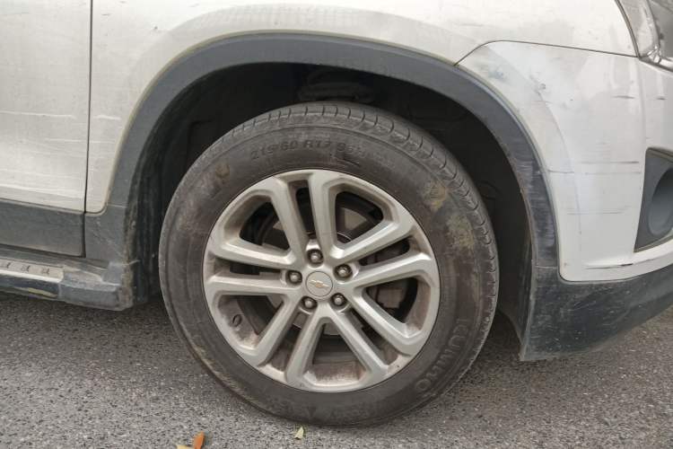 Used Chevrolet Trax 2016 1.4T Automatic Two-Wheel Drive Comfort Version with Sunroof Exterior 1