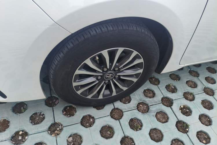 Used Toyota Corolla 2018 1.2T S-CVT GL Smart Enjoyment Version Exterior 4