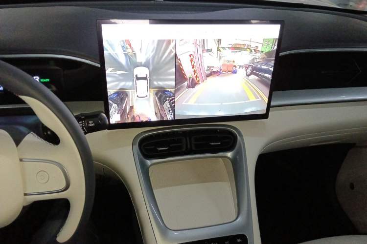 Used Geely Galaxy Geome 2025 310km Dream Edition