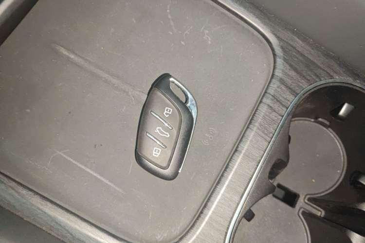 Used Roewe D7 2025 DMH 125km World Champion Edition Vehicle Key