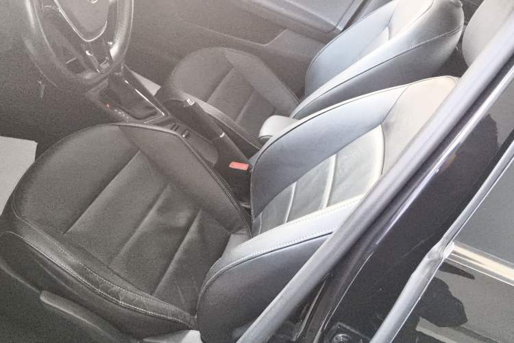 Used Volkswagen Lavida 2015 1.6L Automatic Comfort Edition Left Front Seat