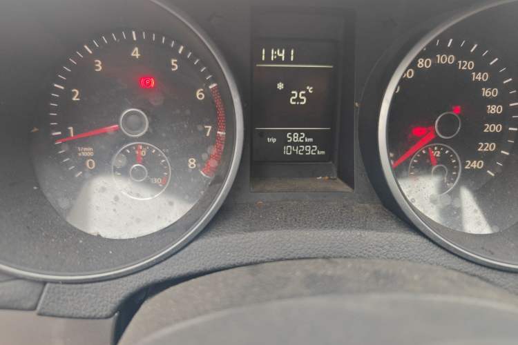 Used Volkswagen Golf 2012 1.6 Manual Fashion Edition