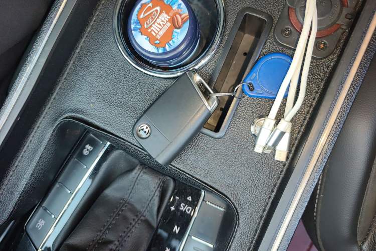 Used Volkswagen Tiguan L 2018 Facelift 330TSI Automatic Two-Wheel Drive Luxury Edition Vehicle Key