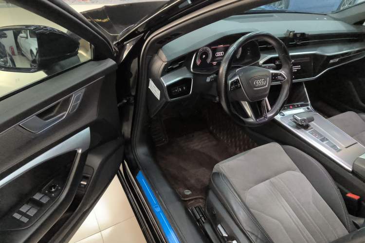 Used Audi A6L 2023 40 TFSI Luxury Dynamic Model
