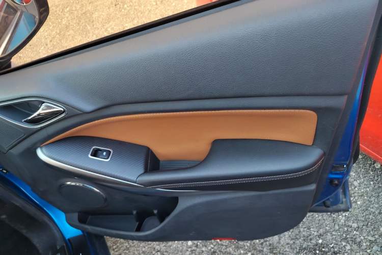 Used BYD Yuan 2016 1.5L Manual Luxury Version
