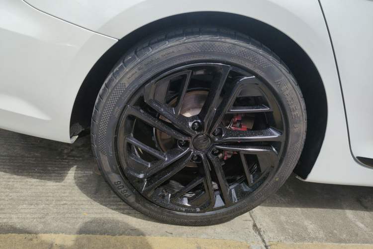 Used MG 6 2020 1.5T Automatic Trophy Flagship Edition Right Rear Wheel Hub