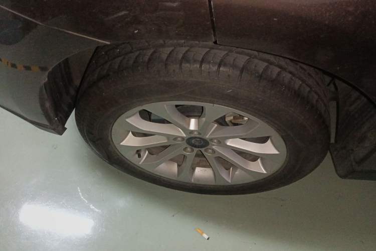 Used Haval H2 2017 Red-Label 1.5T Automatic Two-Wheel Drive Luxury Model Right Rear Wheel Hub