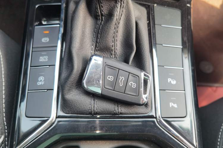 Used Volkswagen Passat 2022 330TSI Luxury Edition
