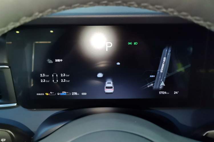 Used Li Auto ONE 2020 Extended-Range 6-Seater Version Instrument Cluster