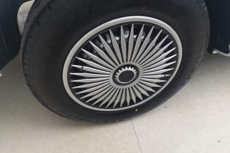 Used Wuling Yangguang 2025 Model 400km Bus Edition—Comfort Edition
