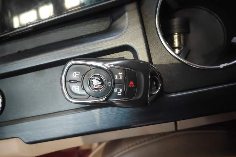 Used Buick GL8 2020 ES Land Cruiser 653T Luxury Edition