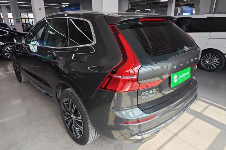 Used Volvo XC60 2022 B5 4x4 Smart Luxury Edition