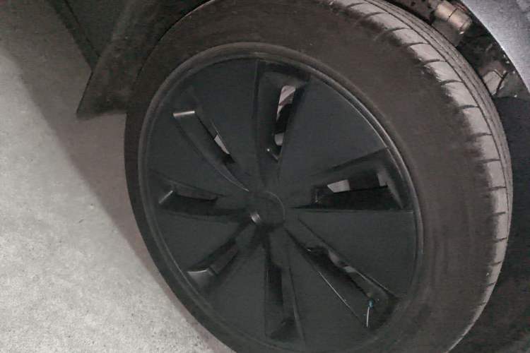 Used Tesla Model 3 2025 Rear-Wheel-Drive Version
