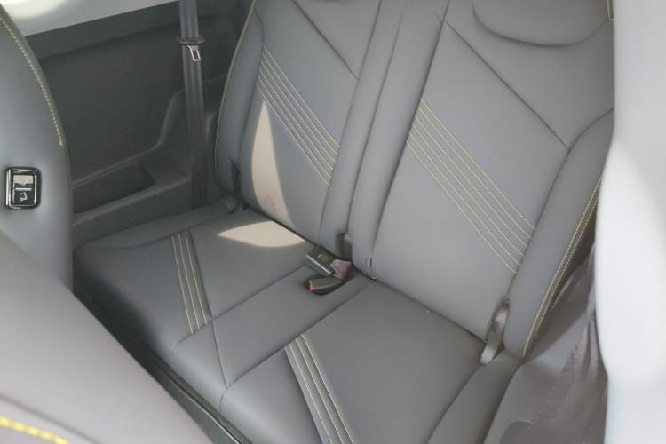 Used Chery QQ Little Ant 2024 Revised Edition Youth Version 321 km Cool Love Edition 29.23 kWh Left Rear Seat