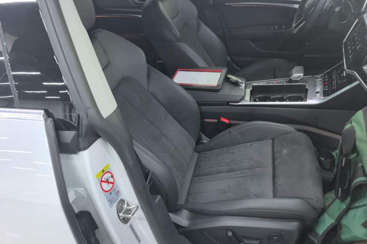 Used Audi A7 2023 45 TFSI Prestige Edition Right Front Seat