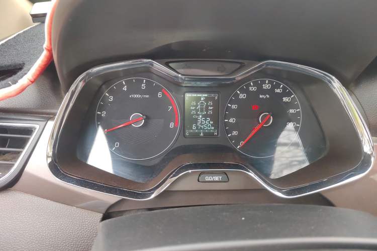 Used Baojun 310W 2017 1.5L Manual Fashion Model China V